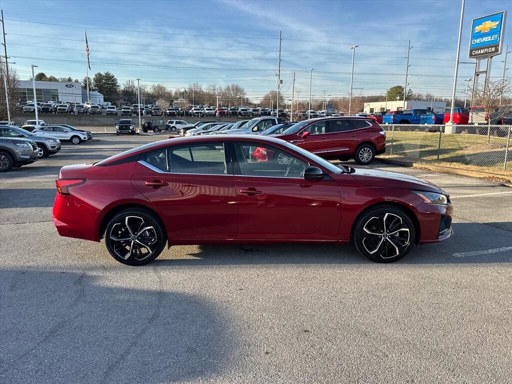 2024 Nissan Altima 2.5 SR Johnson City TN