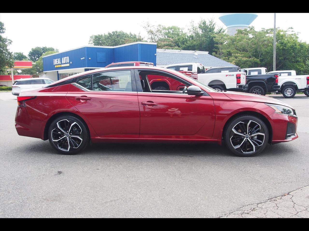 2024 Nissan Altima 2.5 SR