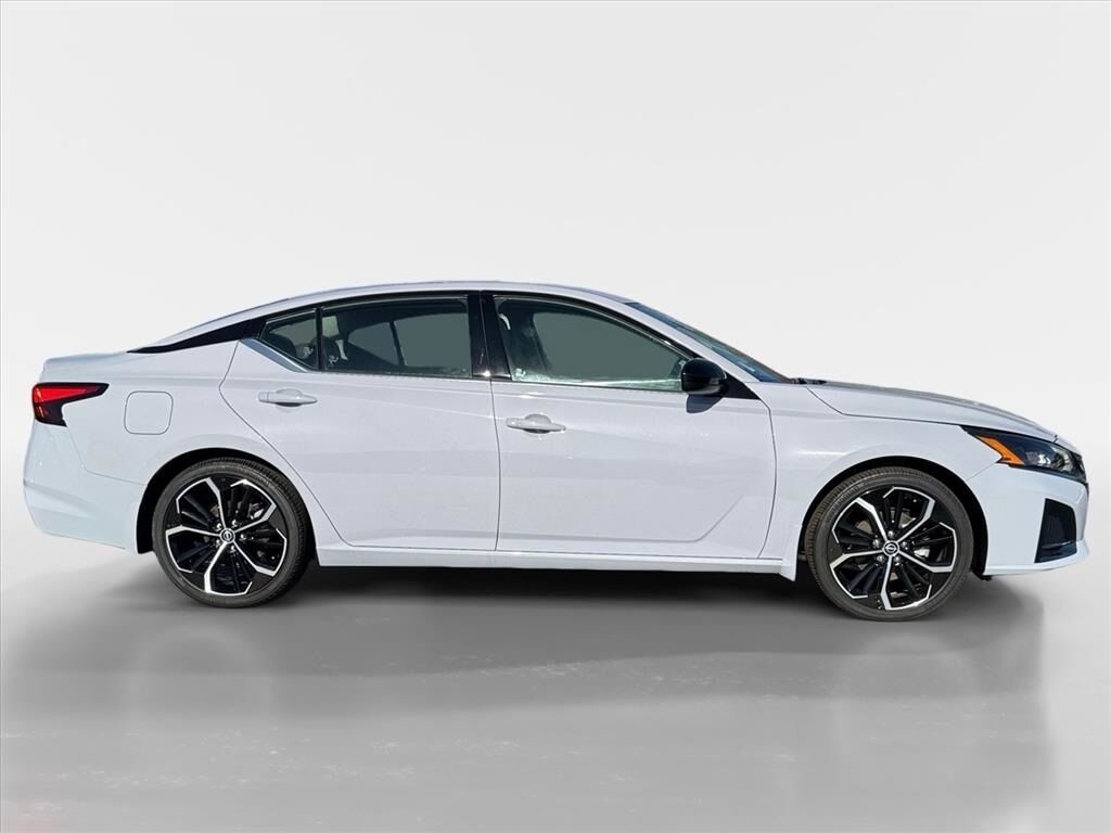 2024 Nissan Altima 2.5 SR Morristown TN