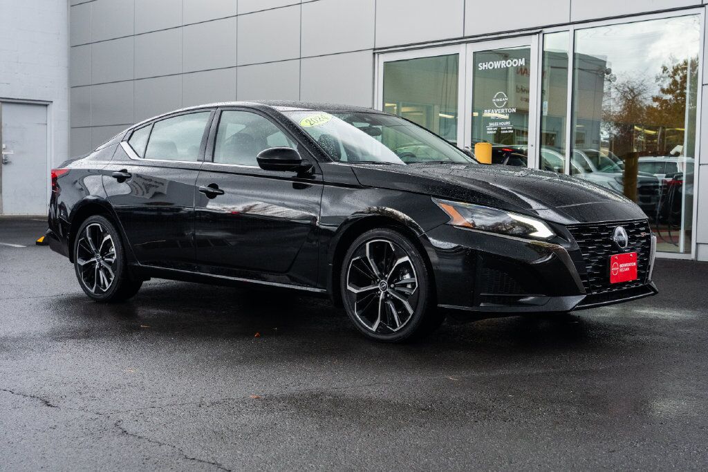 2024 Nissan Altima 2.5 SR