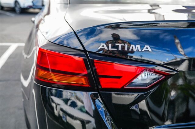 2024 Nissan Altima 2.5 SR Huntington Beach CA