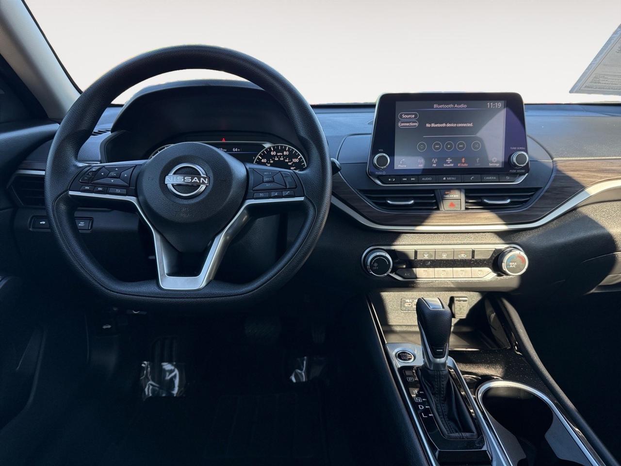 2024 Nissan Altima 2.5 SV, APPLE CARPLAY/ANDROID AUTO, BLUETOOTH, REMOTE START, PUSH BUTTON START, ELECTRONIC PARKING BREAK, POWER MIRRORS, SKAR SPEAKERS, BACKUP CAMERA, CLEAN CARFAX, ONLY 1 OWNER!