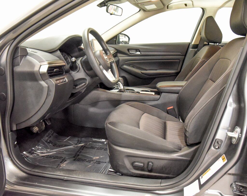 2024 Nissan Altima 2.5 SV Akron