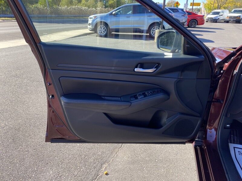 2024 Nissan Altima 2.5 SV Bristol  PA