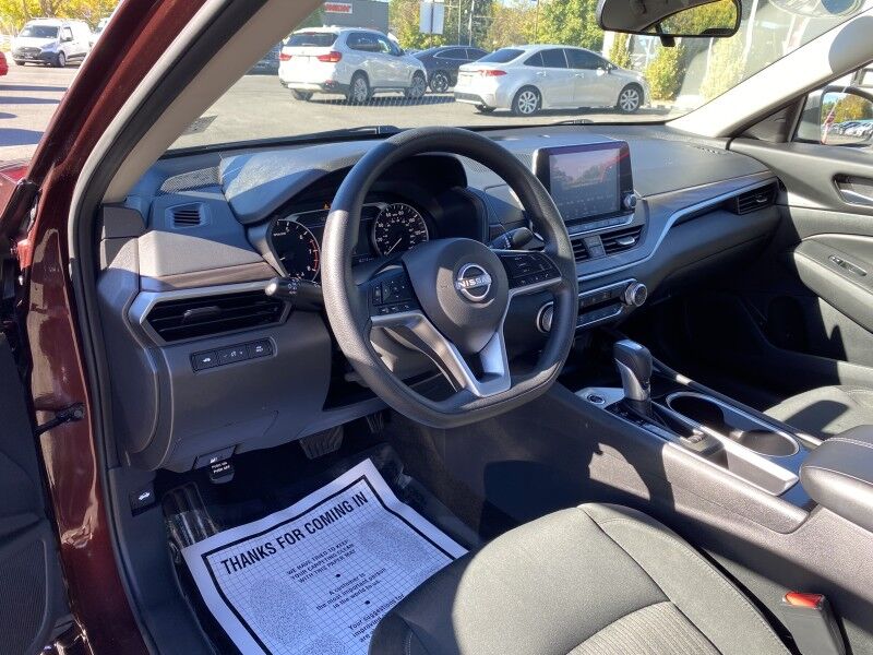 2024 Nissan Altima 2.5 SV Bristol  PA