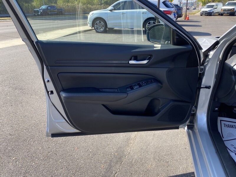 2024 Nissan Altima 2.5 SV Bristol  PA