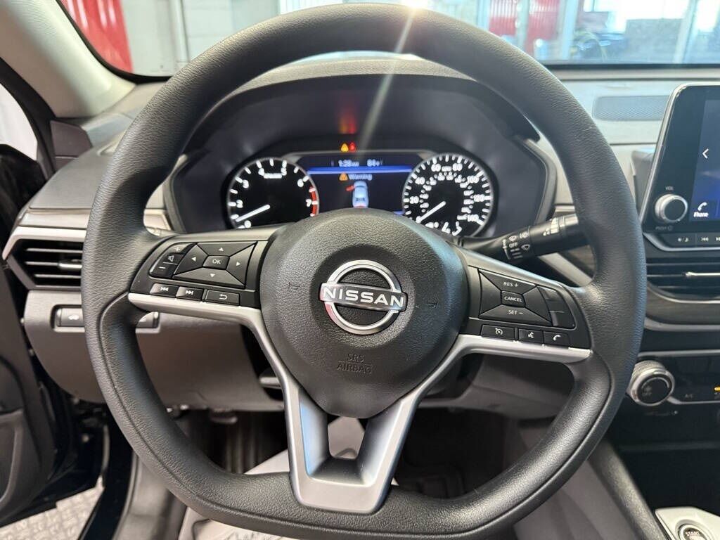 2024 Nissan Altima 2.5 SV Royal Oak MI