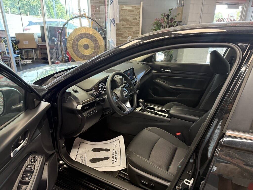 2024 Nissan Altima 2.5 SV Royal Oak MI