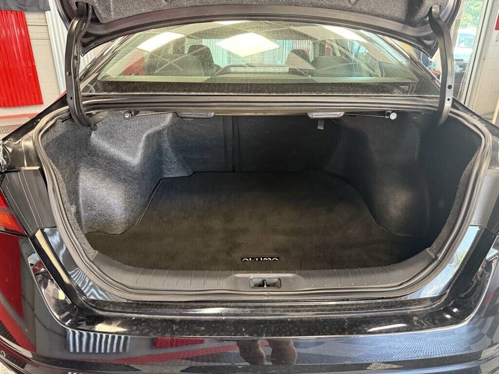 2024 Nissan Altima 2.5 SV Royal Oak MI