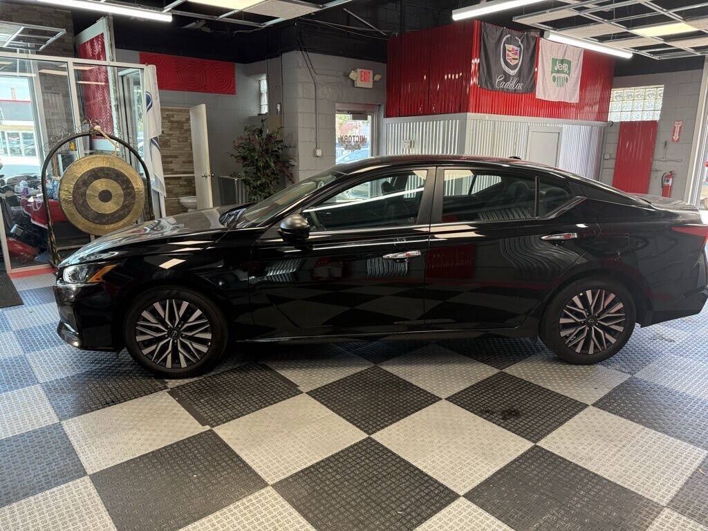 2024 Nissan Altima 2.5 SV Royal Oak MI