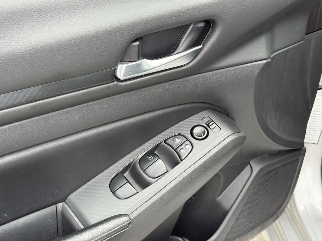2024 Nissan Altima 2.5 SV Crestwood KY
