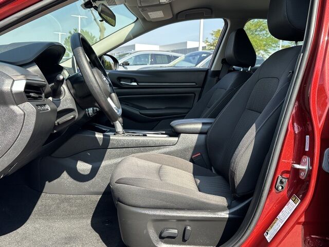 2024 Nissan Altima 2.5 SV Hoffman Estates IL