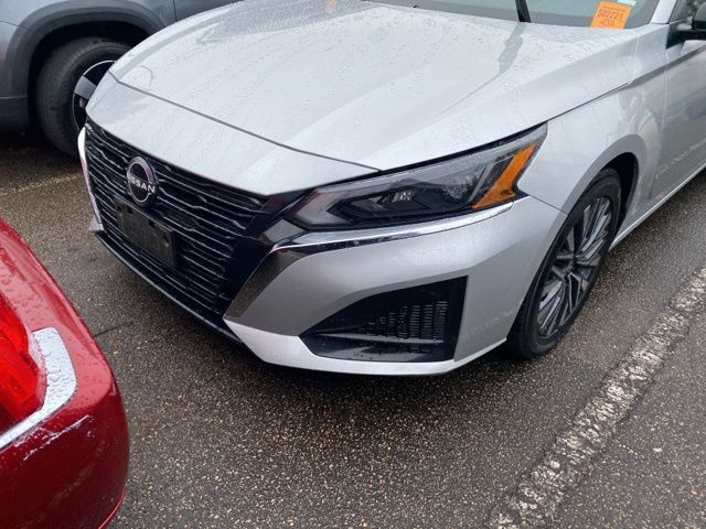 2024 Nissan Altima 2.5 SV photo 4