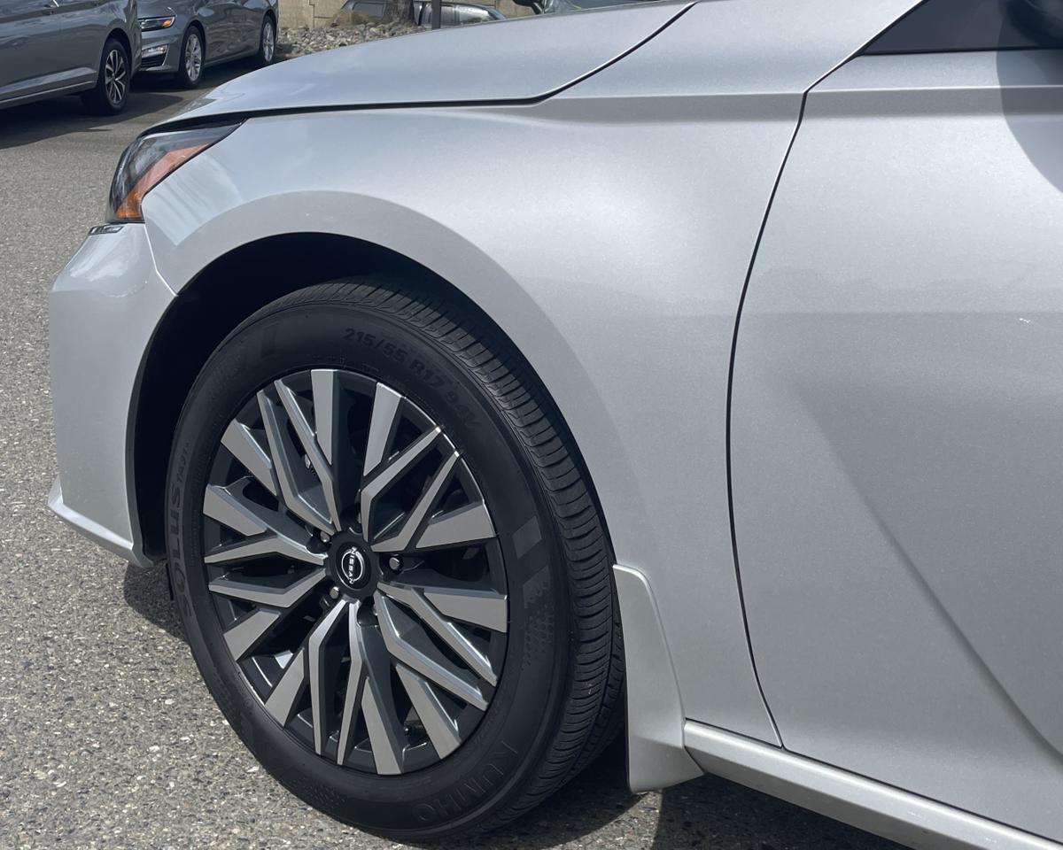 2024 Nissan Altima 2.5 SV Sedan 4D