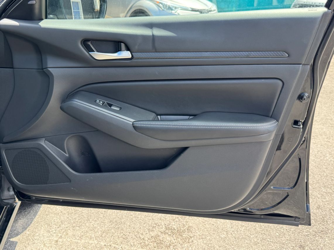 2024 Nissan Altima 2.5 SV Sedan 4D