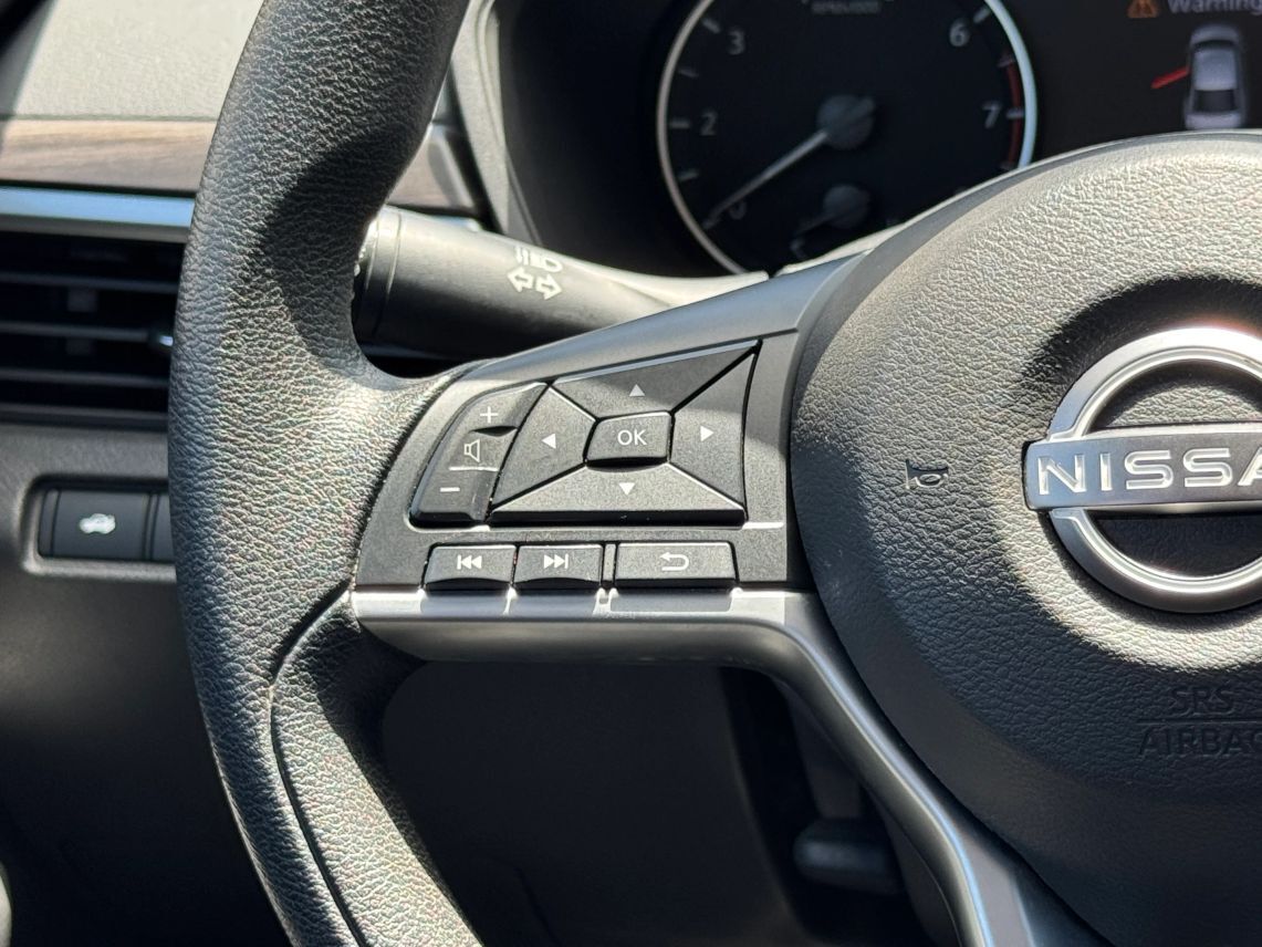 2024 Nissan Altima 2.5 SV Sedan 4D