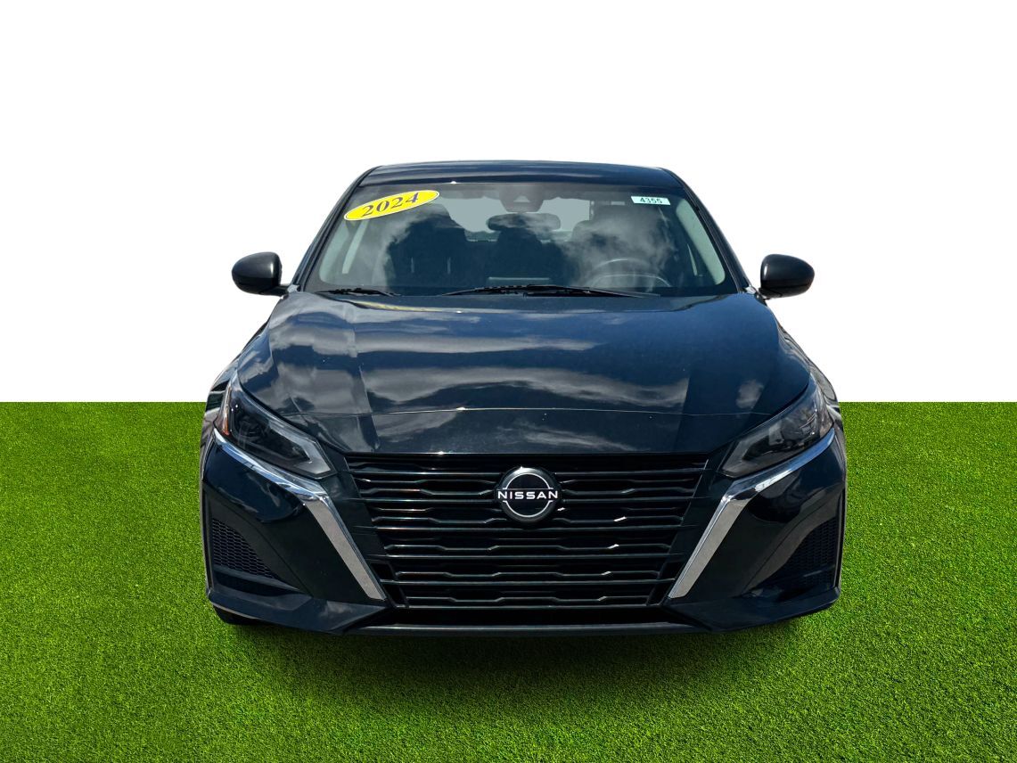 2024 Nissan Altima 2.5 SV Sedan 4D