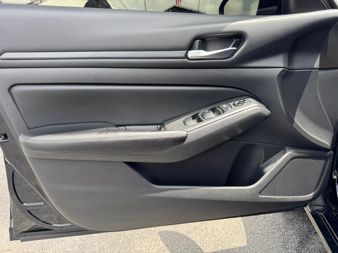 2024 Nissan Altima 2.5 SV Sedan 4D