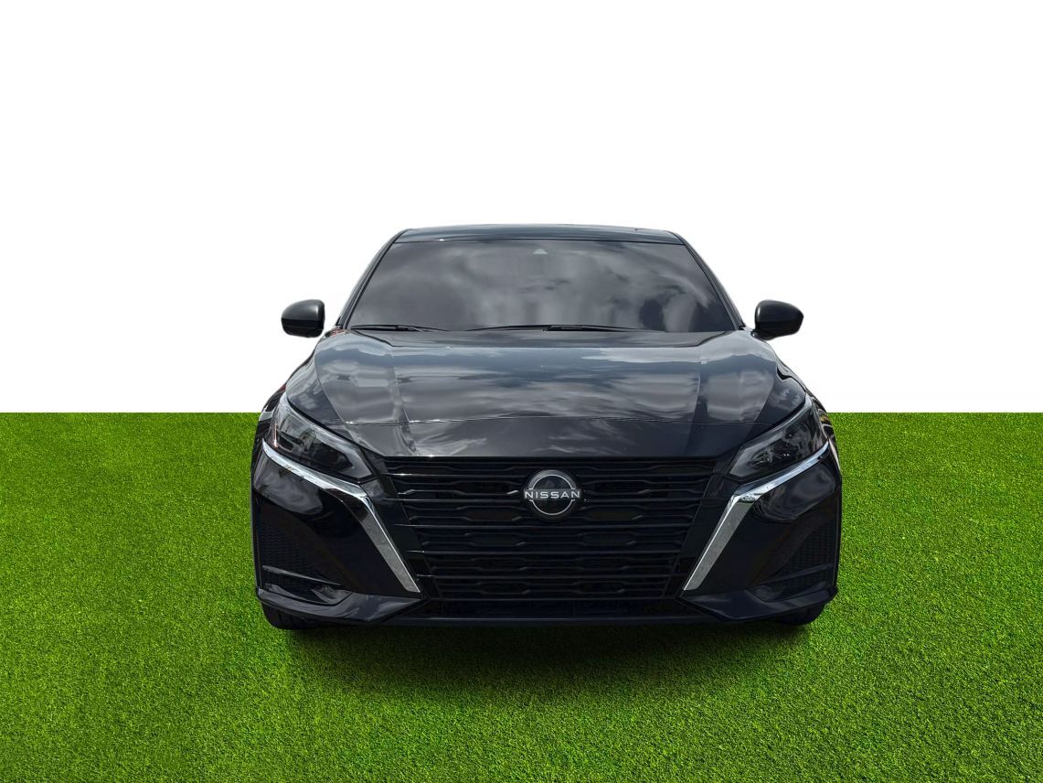 2024 Nissan Altima 2.5 SV Sedan 4D