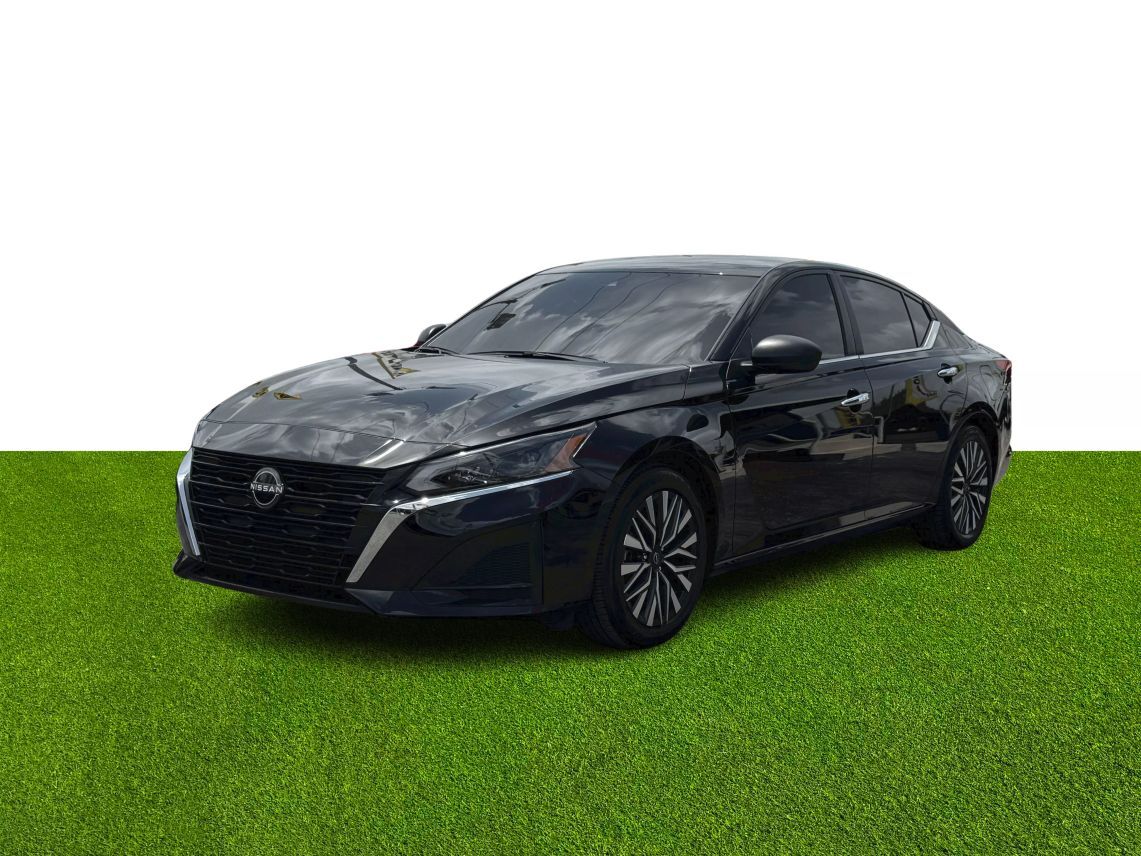 2024 Nissan Altima 2.5 SV Sedan 4D
