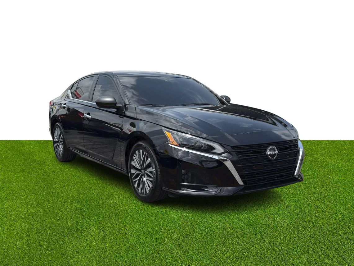 2024 Nissan Altima 2.5 SV Sedan 4D