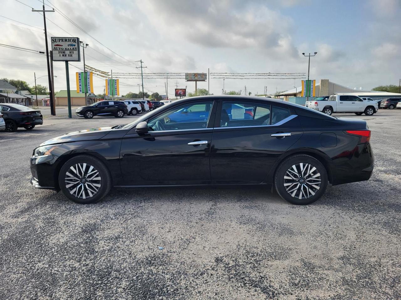 2024 Nissan Altima 2.5 SV Sedan Beeville TX