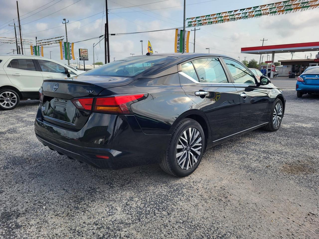 2024 Nissan Altima 2.5 SV Sedan