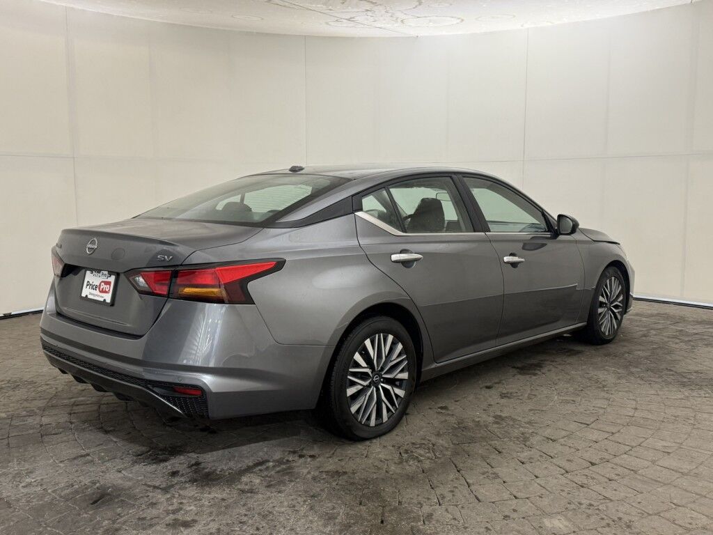 2024 Nissan Altima 2.5 SV Sedan Maumee OH