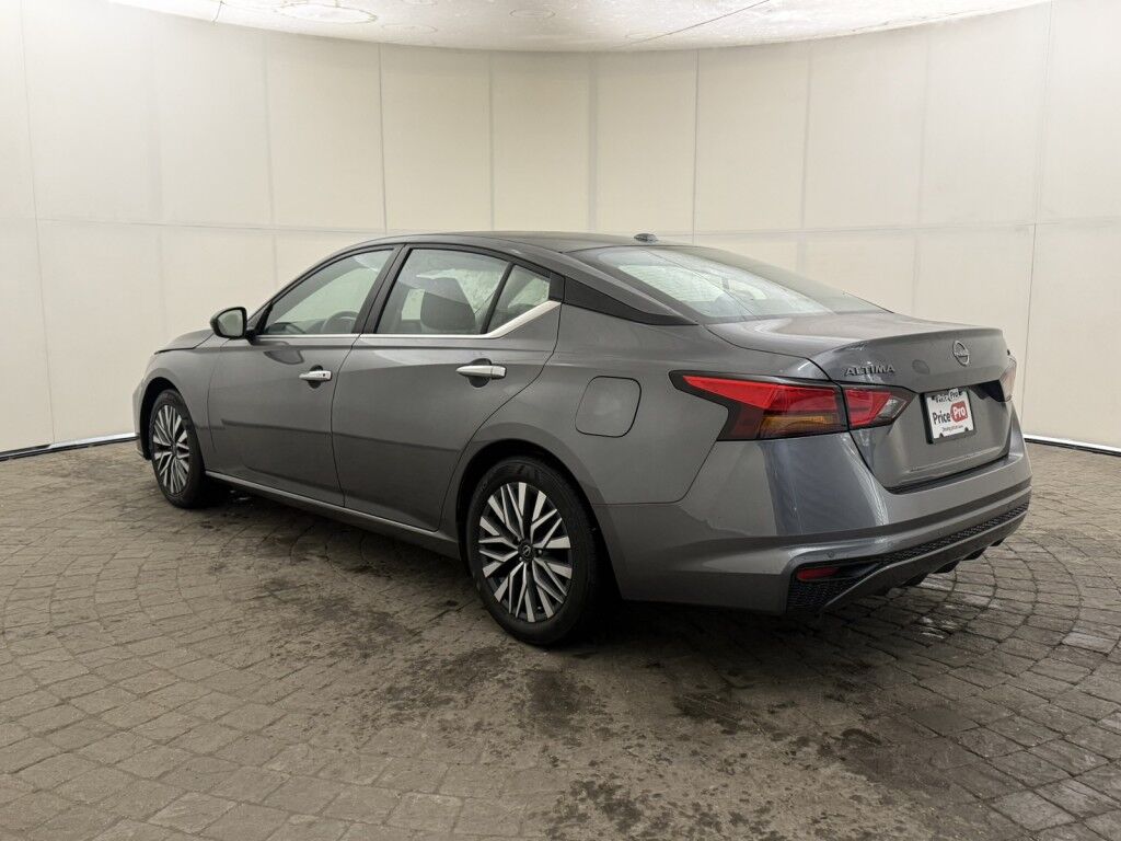 2024 Nissan Altima 2.5 SV Sedan Maumee OH
