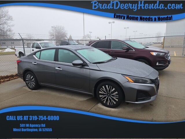2024 Nissan Altima 2.5 SV West Burlington IA