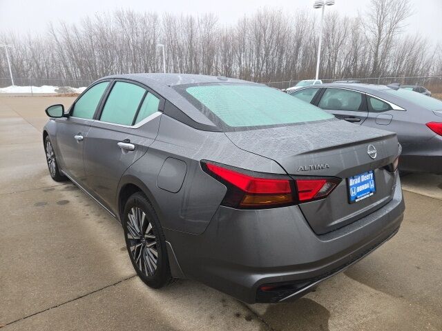 2024 Nissan Altima 2.5 SV West Burlington IA