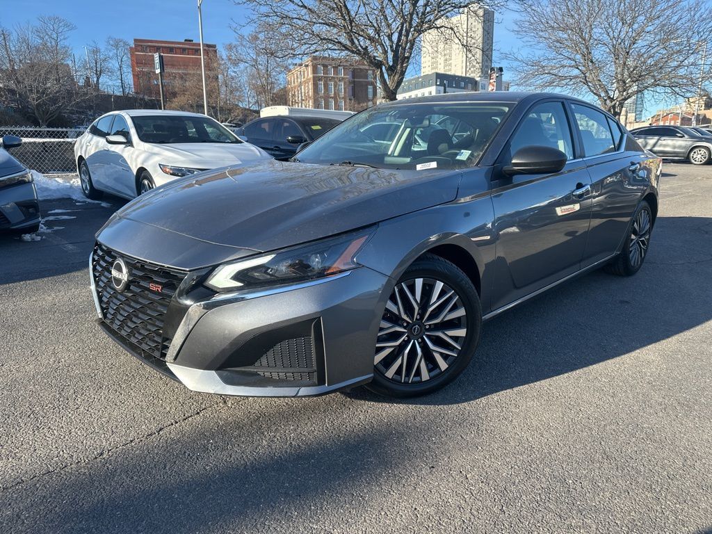 2024 Nissan Altima SV