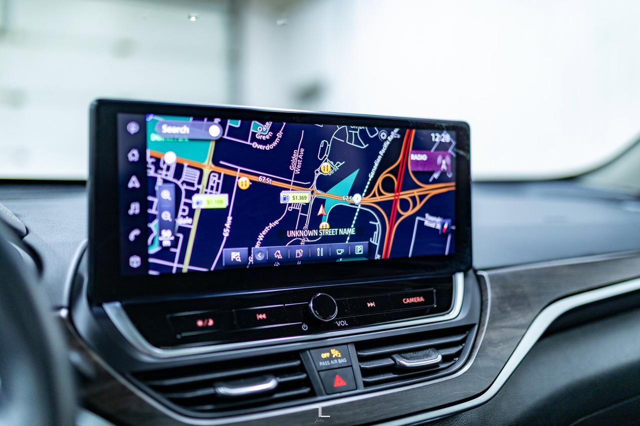 2024 Nissan Altima AWD Platinum Leather Roof Nav BCam Red Deer AB