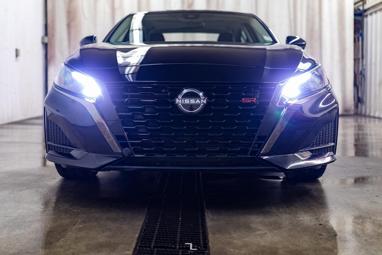 2024 Nissan Altima AWD SR Leather Roof BCam Red Deer AB