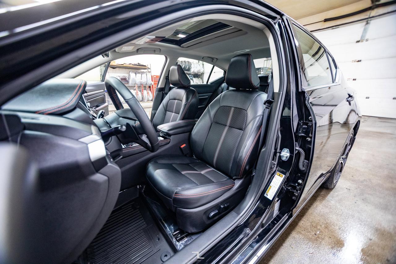 2024 Nissan Altima AWD SR Leather Roof BCam Red Deer AB