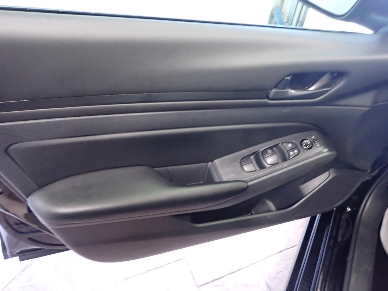 2024 Nissan Altima S AWD LEATHER Listowel ON