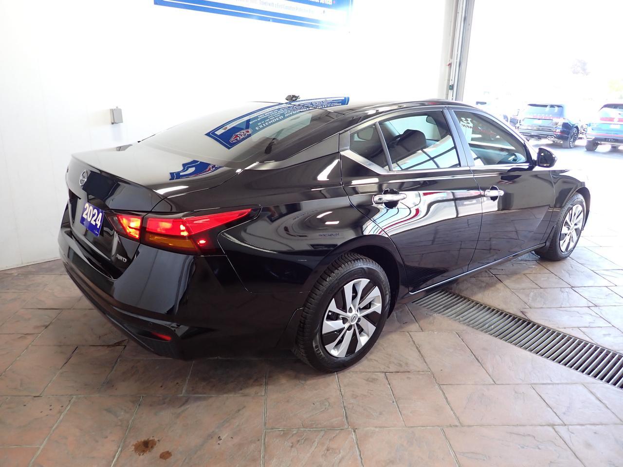 2024 Nissan Altima S AWD LEATHER Listowel ON