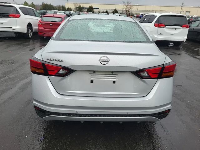 2024 Nissan Altima S FWD