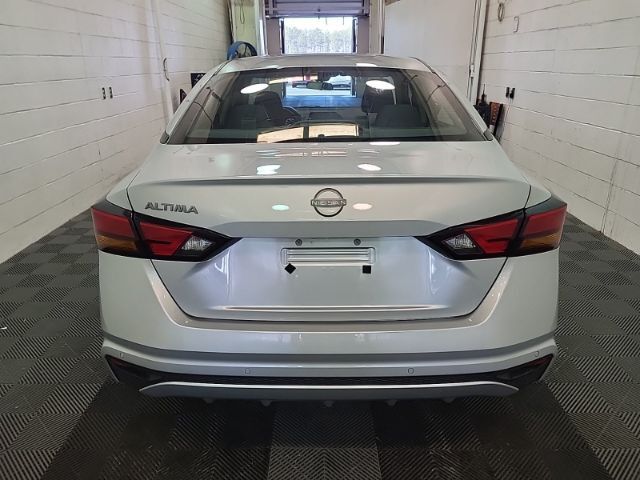 2024 Nissan Altima S FWD