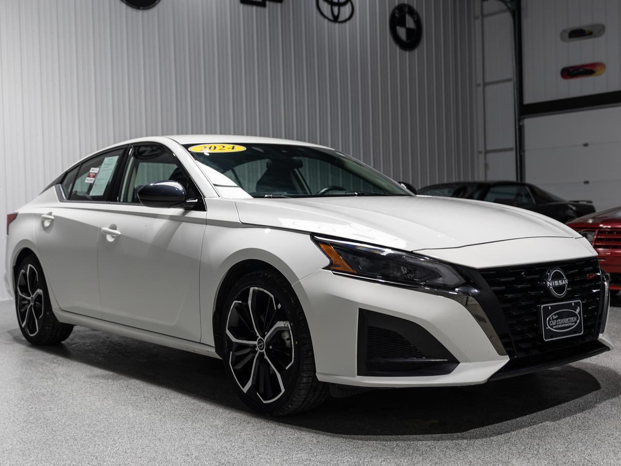 2024 Nissan Altima SR