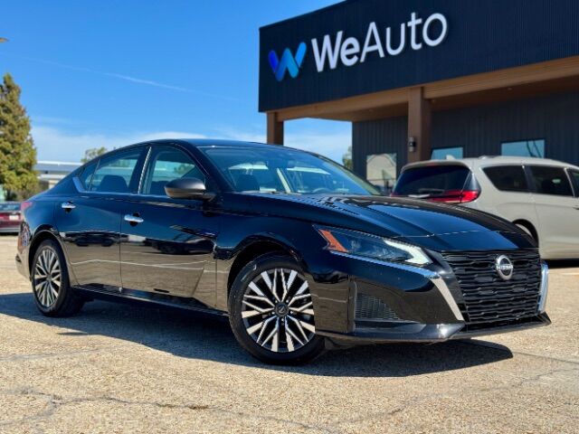 2024 Nissan Altima SV FWD