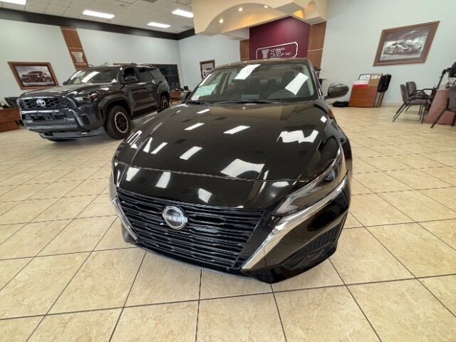 2024 Nissan Altima SV FWD