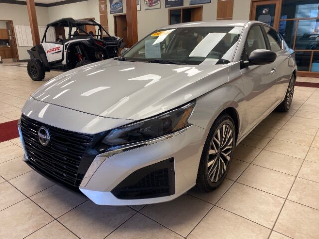 2024 Nissan Altima SV FWD