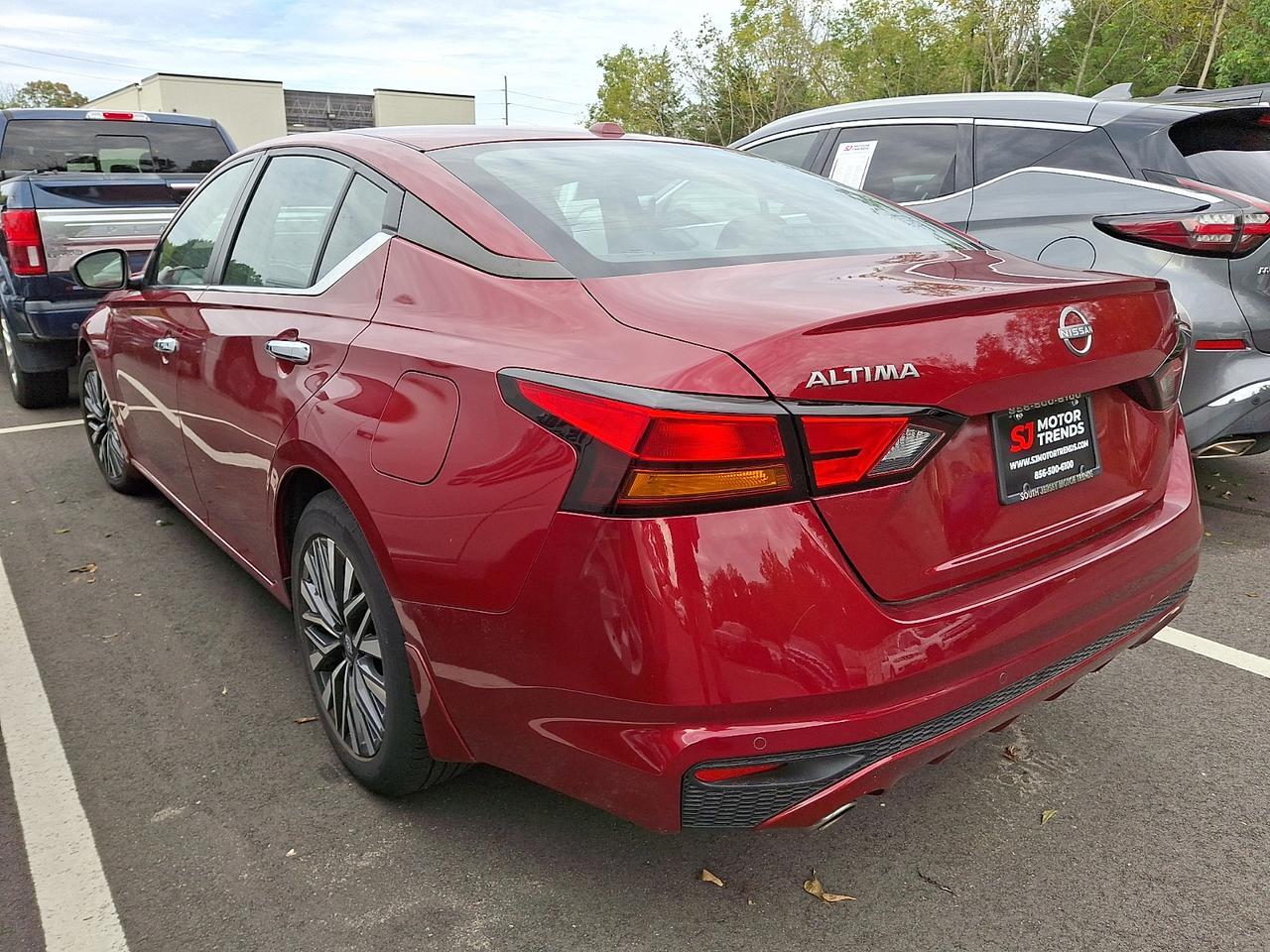 2024 Nissan Altima SV FWD