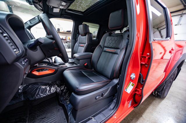 2024 Nissan Frontier 4x4 Crew Cab Pro-4X Leather Roof Nav BCam Red Deer AB