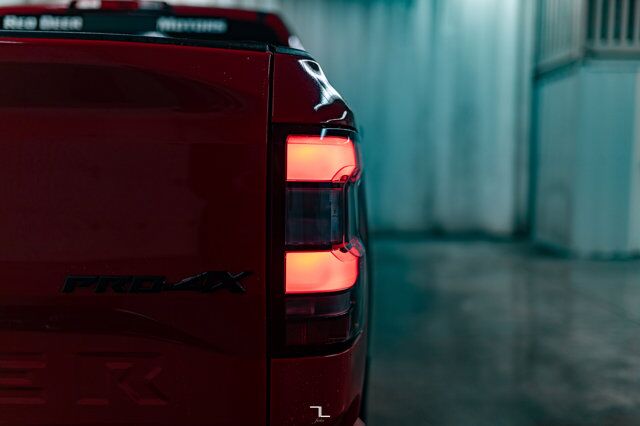 2024 Nissan Frontier 4x4 Crew Cab Pro-4X Leather Roof Nav BCam Red Deer AB