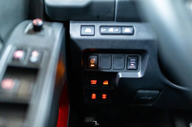 2024 Nissan Frontier 4x4 Crew Cab Pro-4X Leather Roof Nav BCam Red Deer AB