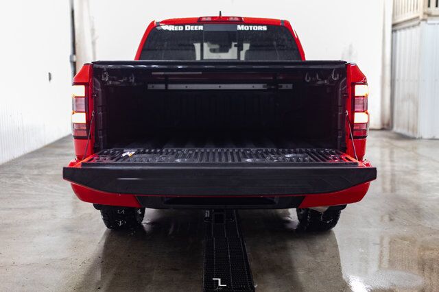 2024 Nissan Frontier 4x4 Crew Cab Pro-4X Leather Roof Nav BCam Red Deer AB
