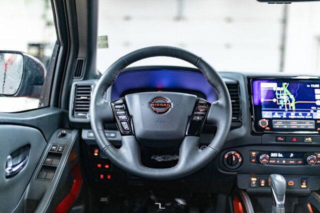 2024 Nissan Frontier 4x4 Crew Cab Pro-4X Leather Roof Nav BCam Red Deer AB