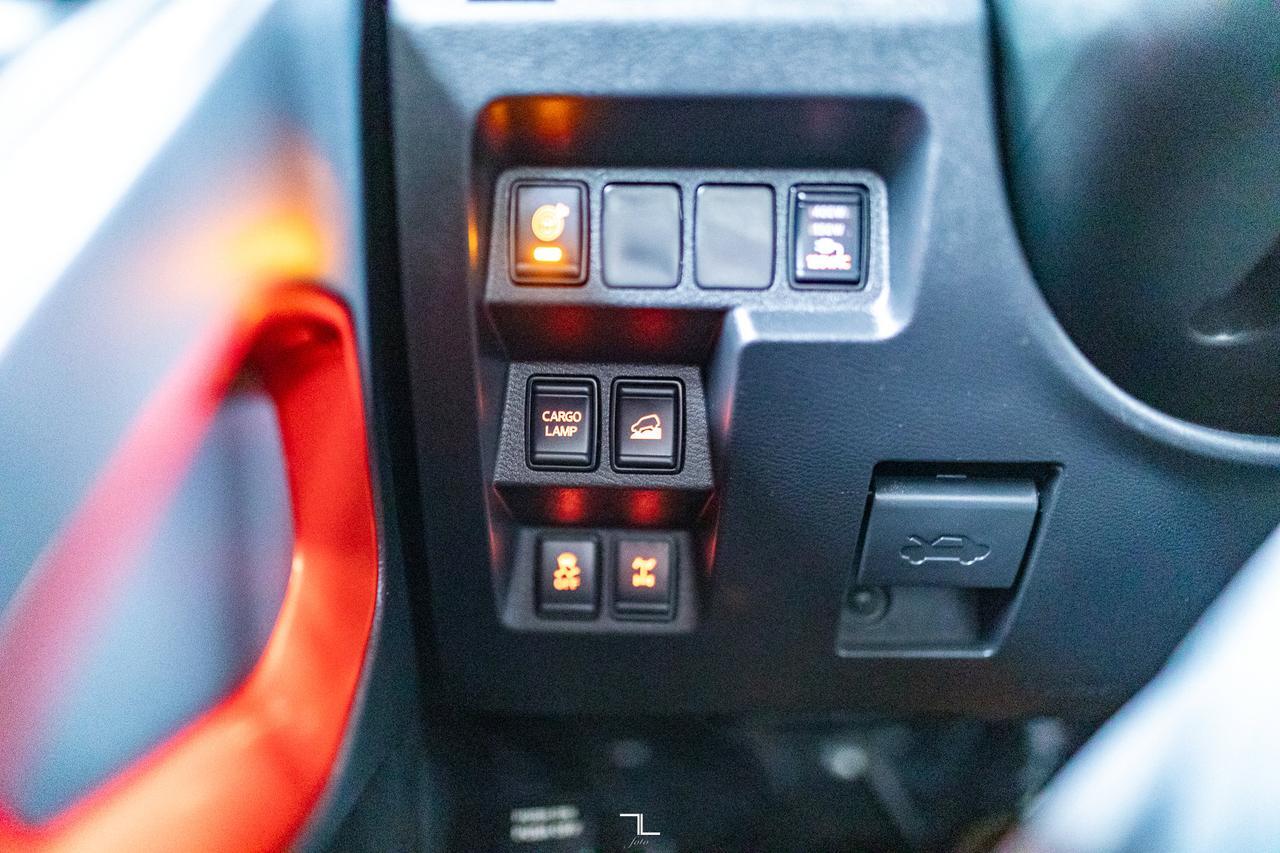 2024 Nissan Frontier 4x4 Crew Cab Pro-4X Luxury Leather Roof Nav BCam Red Deer AB